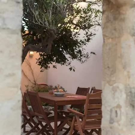 παραδοσιακή * Margarítai
